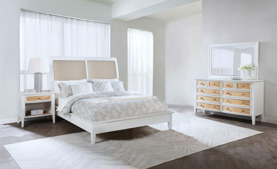 (image for) Bexhill 4-piece Eastern King Bedroom Set White